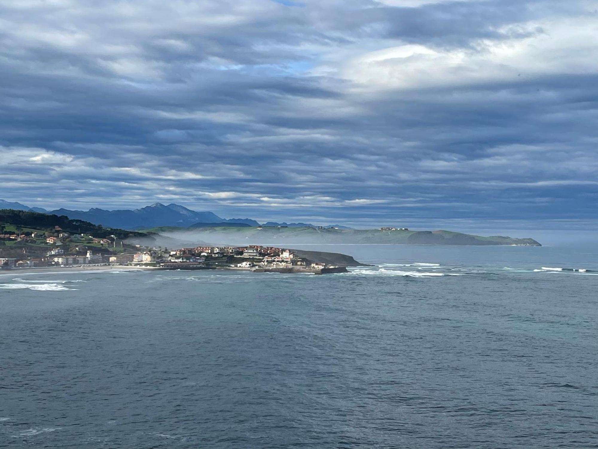 Bonito Duplex Con Vistas Al Mar Apartment Comillas Luaran gambar